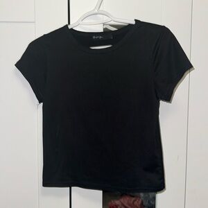 Black crop tee